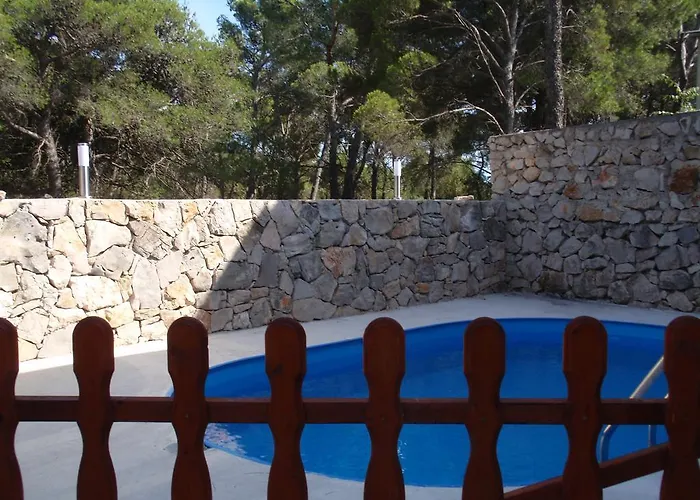 Fox Apartament Pirovac